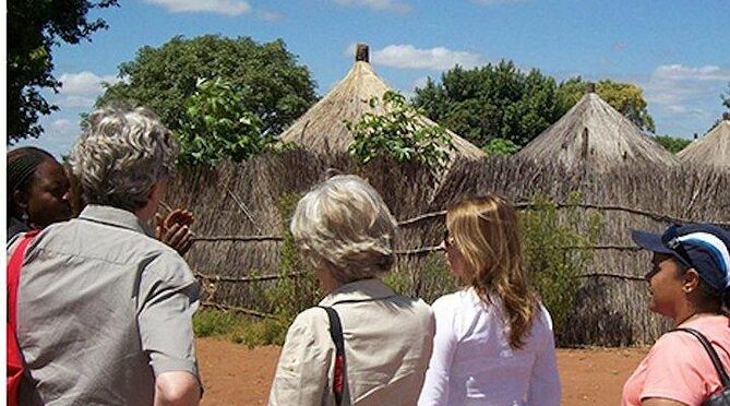 Mukuni Traditional Village Tour