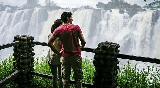Victoria Falls Historical Bridge Tour !