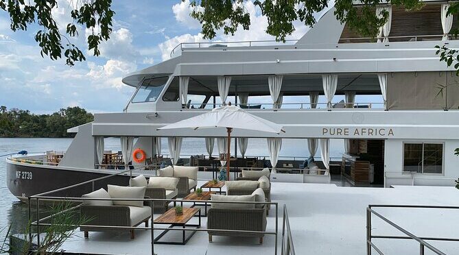 Sunset Cruise Zambezi Explorer & The Eatery Dinner (Combo)
