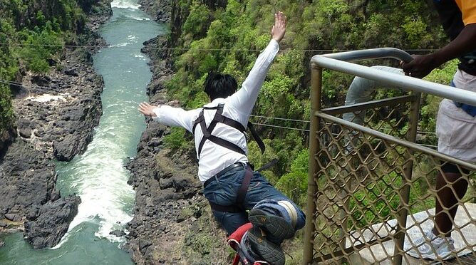 Gorge Swing Adventure(Victoria Falls)