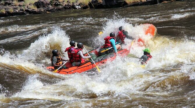 Victoria Falls Zimbabwe Whitewater Rafting Zambezi River