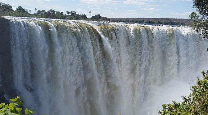 5 Day Victoria Falls and Hwange National Park Accommodated Tour Safari