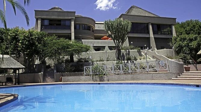 4 Days / 3 Nights The Kingdom Hotel Package