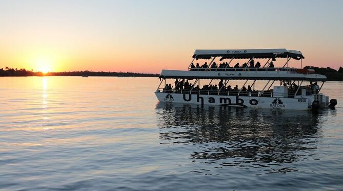 Zambezi Sunset Cruise – Wildlife, Drinks & Breathtaking Views