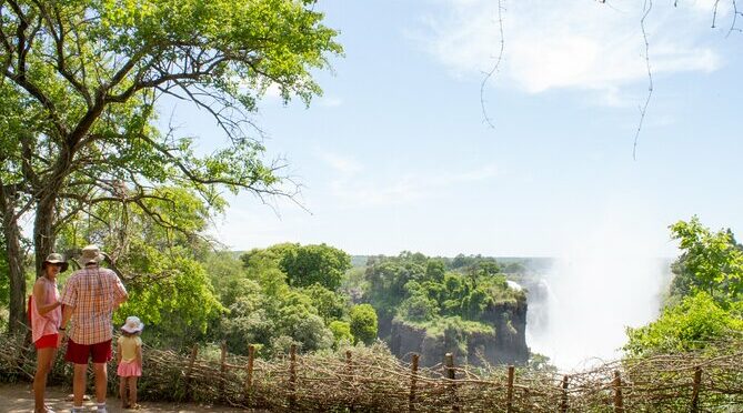 2-Day Combo Safari: Victoria Falls & Chobe National Park