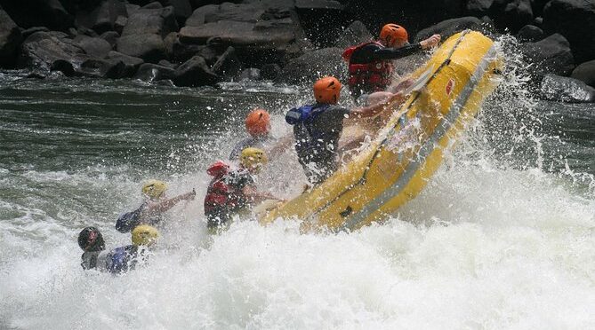 White Water Rafting in Victoria Falls