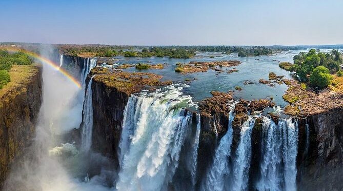 Full Day Victoria Falls incl lunch and Devils Pool 10h ZIMBABWEAN & ZAMBIAN SIDE