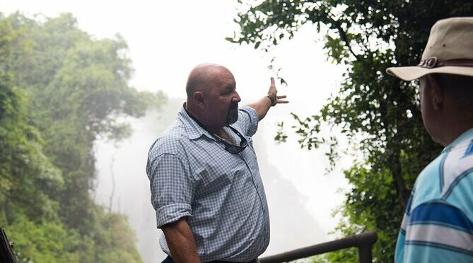 Guided Tour of Victoria Falls with Pickup