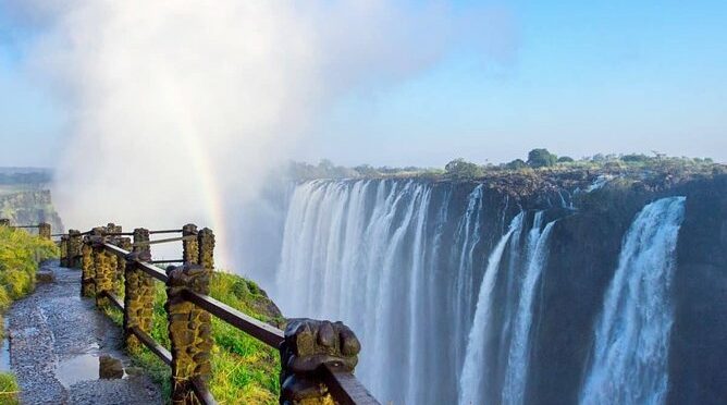 Guided Sightseeing Walking Tour of Victoria Falls Rainforest
